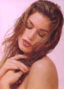 sexy33.jpg (66028 bytes)